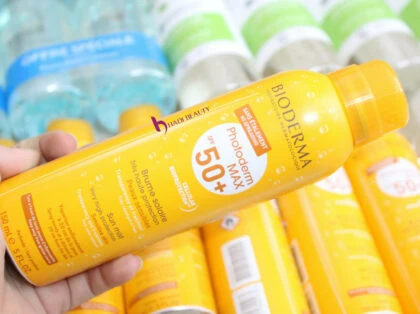 Xịt chống nắng Bioderma Photoderm Max Brume Solaire SPF 50+