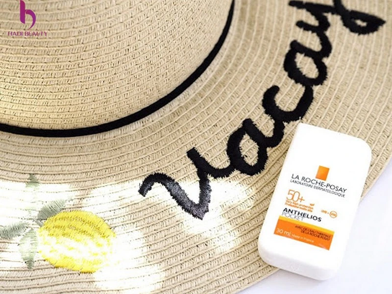 kem chống nắng da dầu mụn La Roche-Posay Anthelios Pocket SPF50+