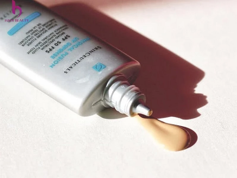 kem chống nắng kiềm dầu tốt nhất Skinceuticals UV Defense SPF 50