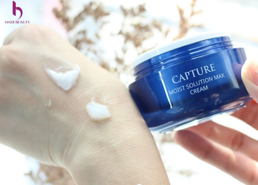kem dưỡng ẩm tốt cho da mụn AHC Capture Moist Solution Max Cream màu xanh