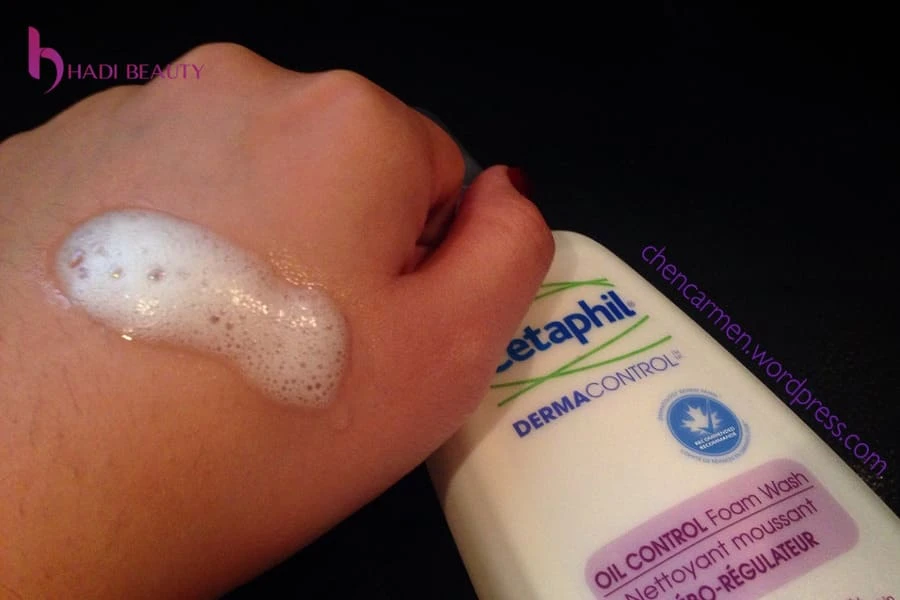 Kết cấu sữa rửa mặt Cetaphil dạng bọt dùng tiết kiệm