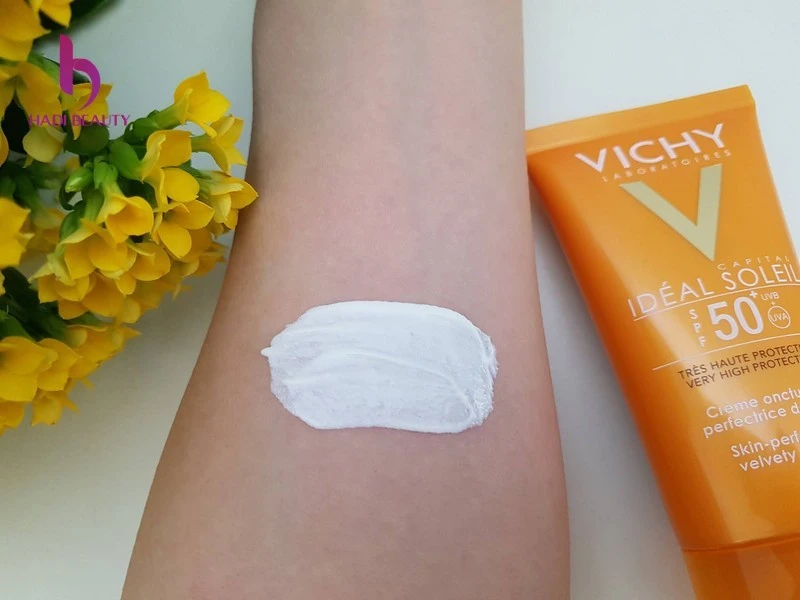Kem chống nắng cho da khô Vichy Ideal Soleil Skin Perfecting Velvety Face Sun Cream