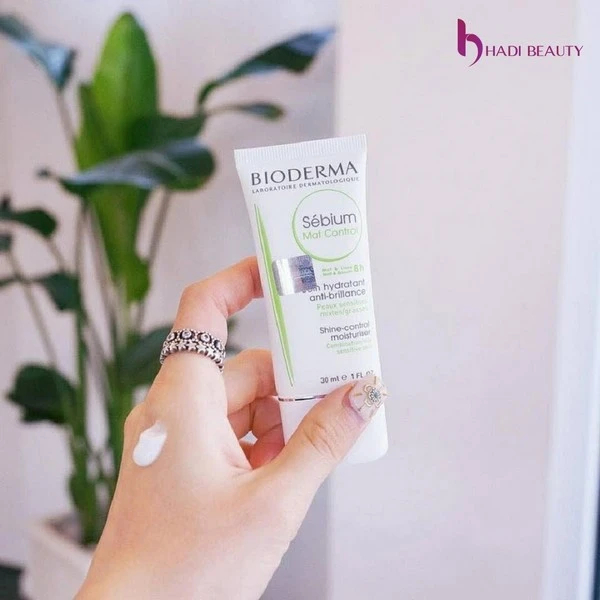 kem danh cho da nhon, dầu mụn Bioderma Sébium Mat Control