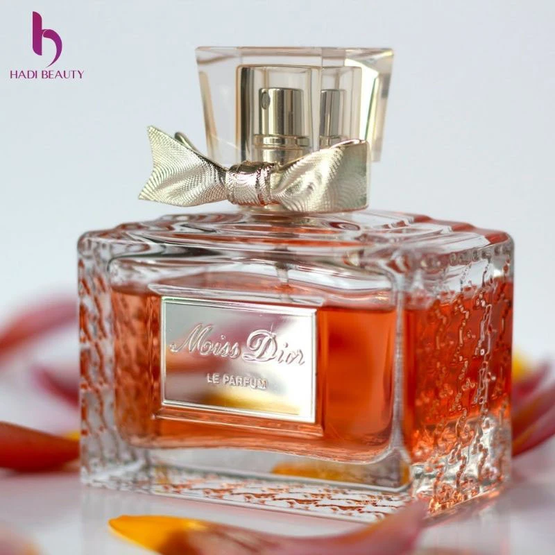 Nhận biết nước hoa Dior thật giả thông qua màu sắc