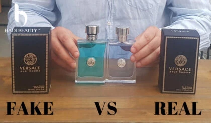 Versace Pour Homme thật có màu xanh nhẹ và trong suốt