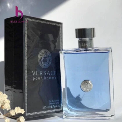 Hương thơm nam tính mạnh mẽ của Versace Pour Homme