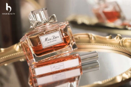 Review nước hoa Miss Dior EDP với thiết kế hình hộp chữ nhật trong suốt