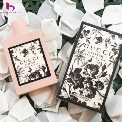 Hương các loài hoa thơm ngát bên trong nước hoa Gucci Bloom Nettare